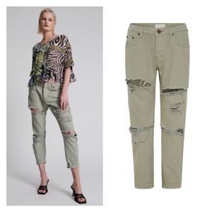 One Teaspoon Faded Khaki Messed Up Saints Boyfriend Jeans NWT Size 30